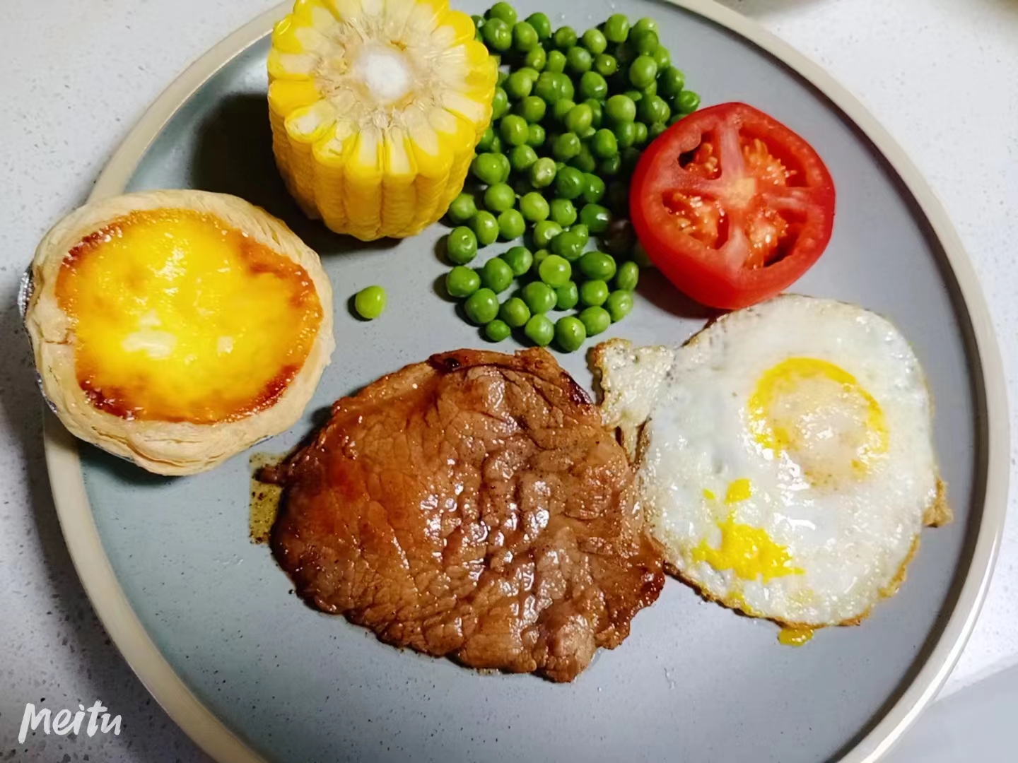 初阿姨工作生活照11