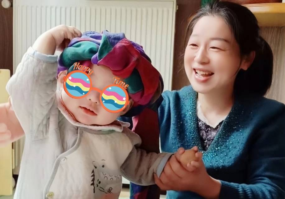 汤阿姨工作生活照2