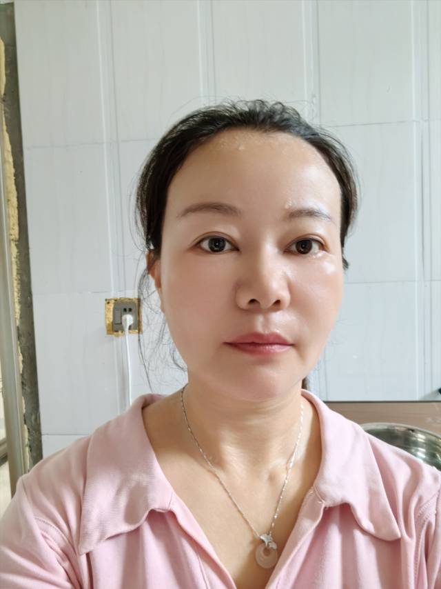 刘阿姨缩略图2