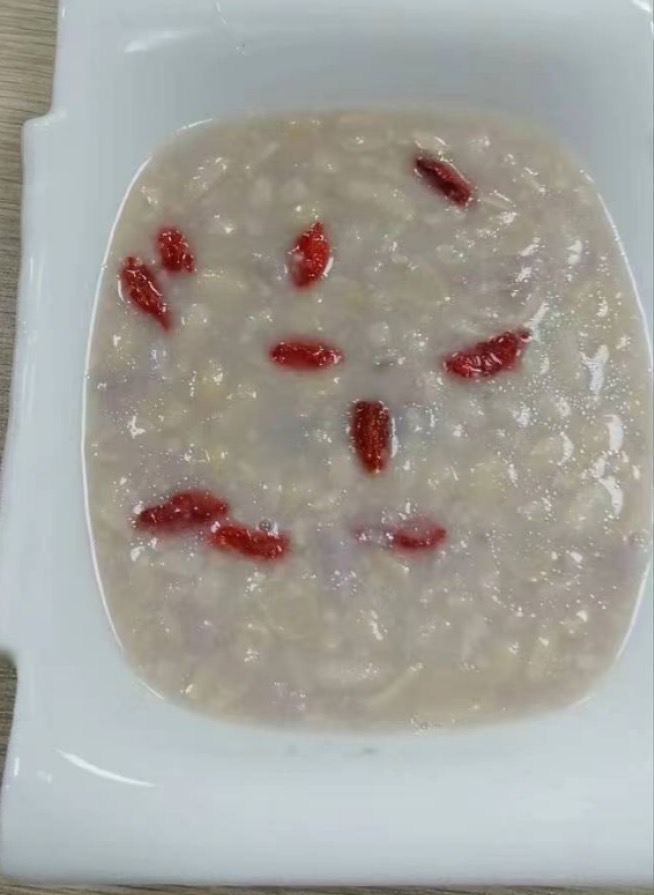 翟阿姨工作生活照4