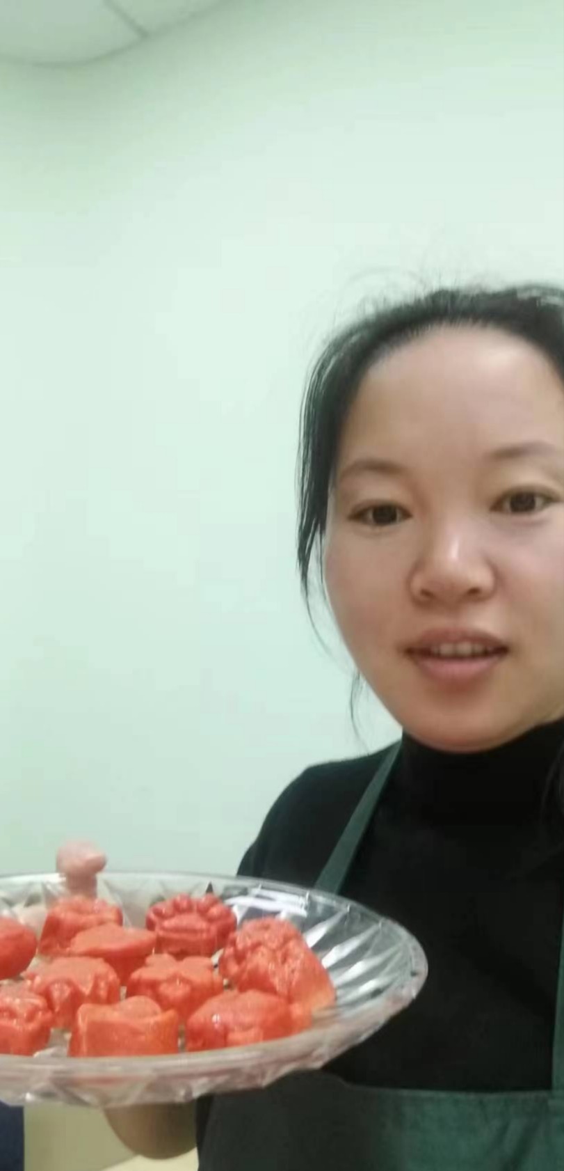 翟阿姨工作生活照2