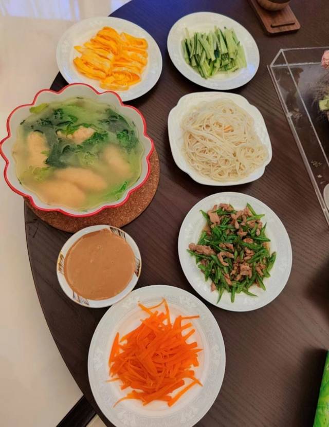 巩阿姨工作生活照7
