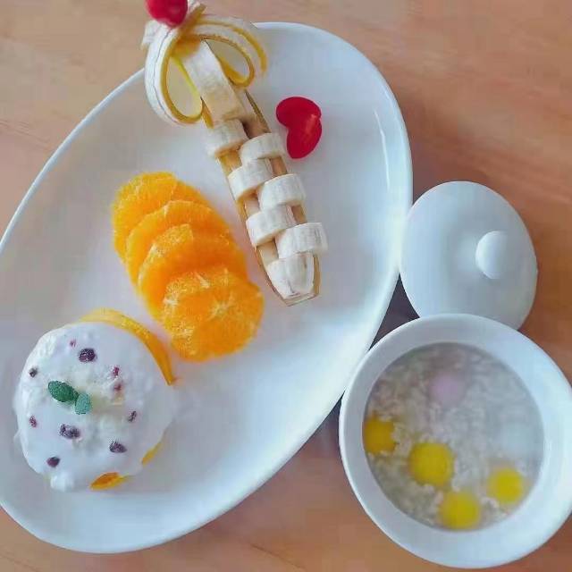 崔阿姨工作生活照4