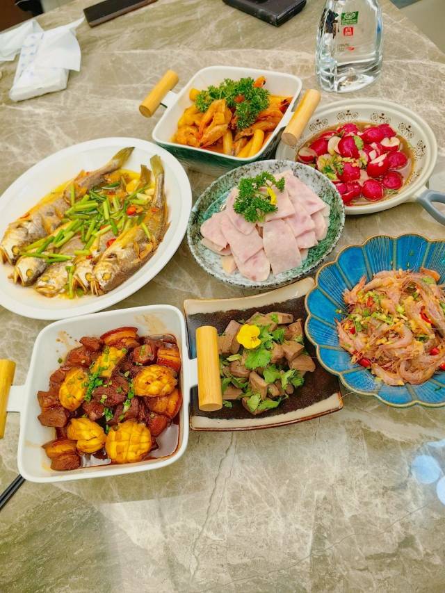陈阿姨工作生活照3
