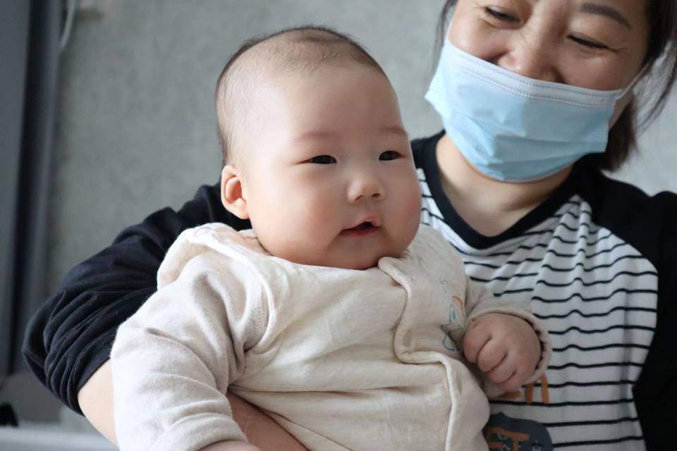尹阿姨工作生活照2
