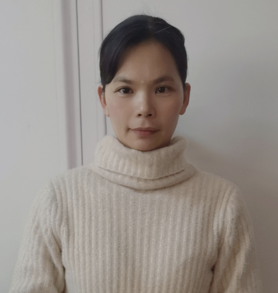 家政家务师莫阿姨公开照片