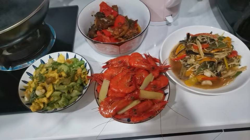 杨阿姨工作生活照3