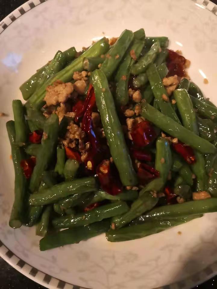 华阿姨工作生活照6