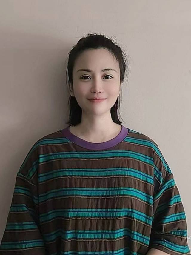 冯阿姨工作生活照2