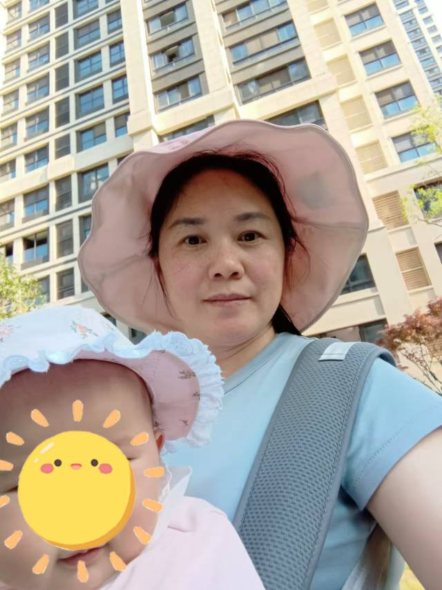 熊阿姨工作生活照3
