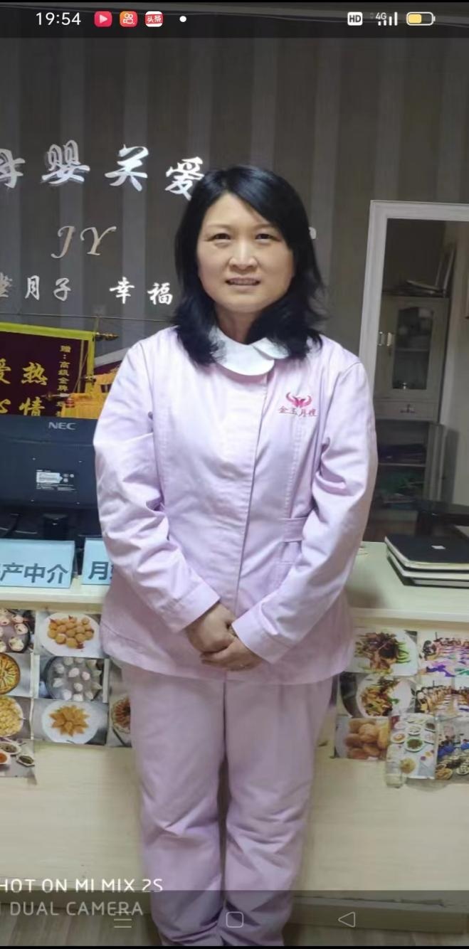 王阿姨工作生活照11