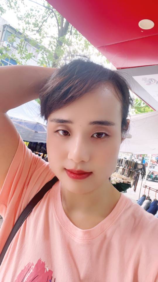 樊阿姨工作生活照1