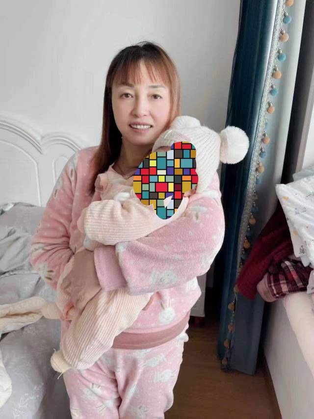 周阿姨工作生活照3