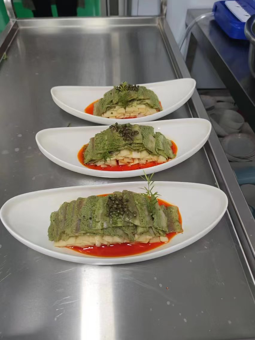 高师傅工作生活照3