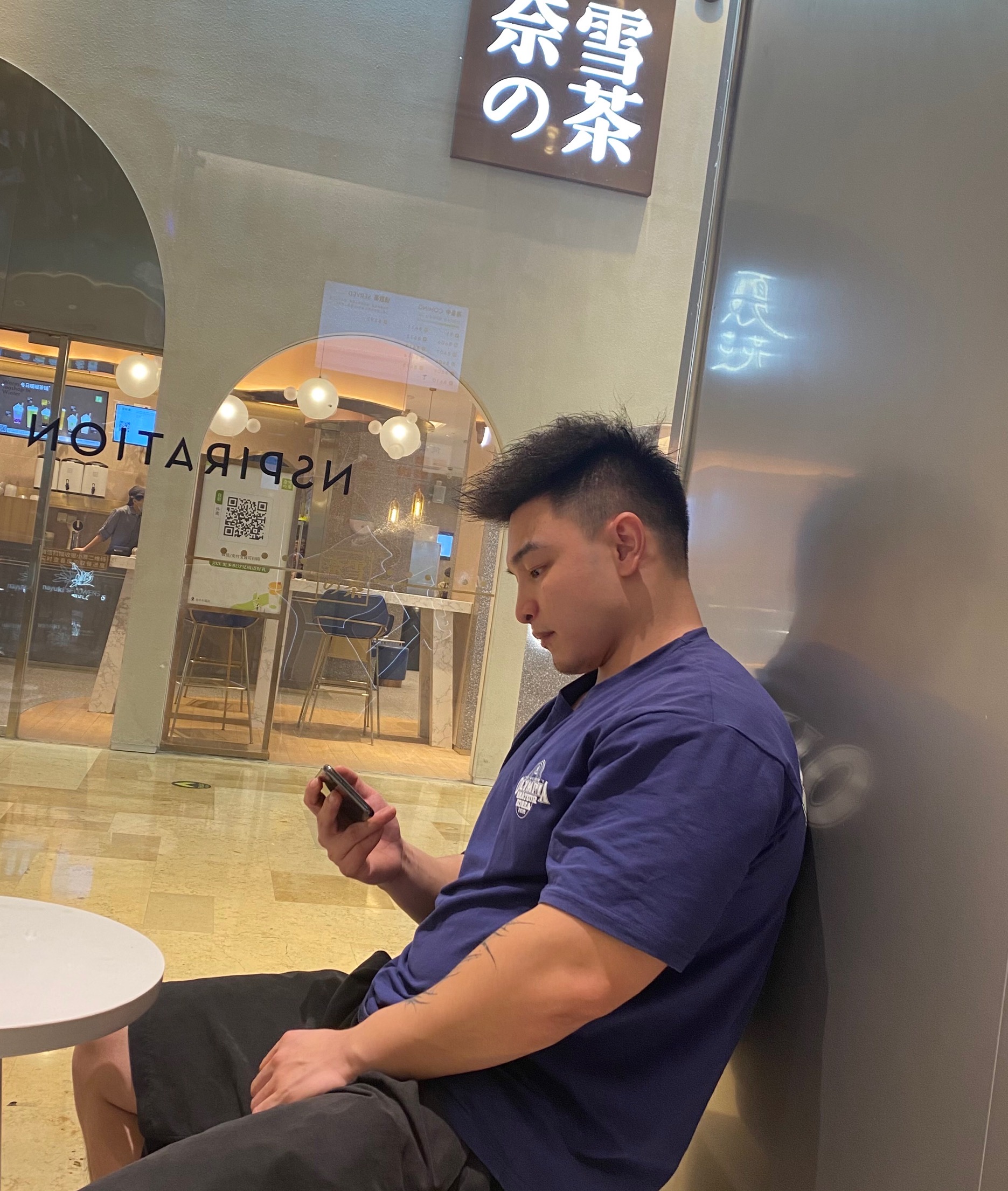 家政司机保镖何师傅公开照片