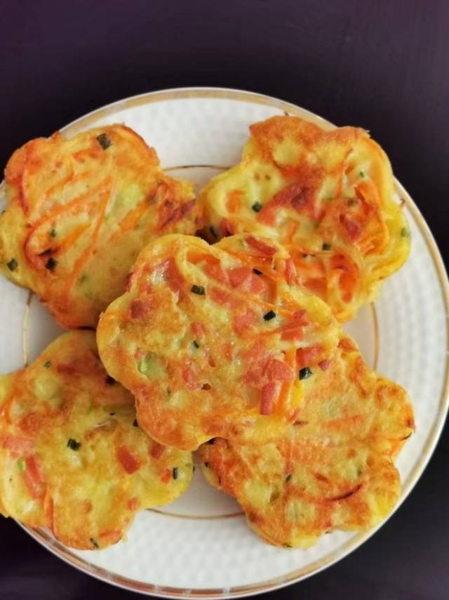 田阿姨工作生活照6