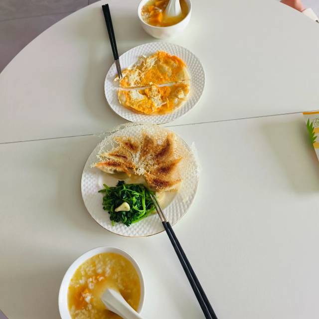 梁阿姨工作生活照8