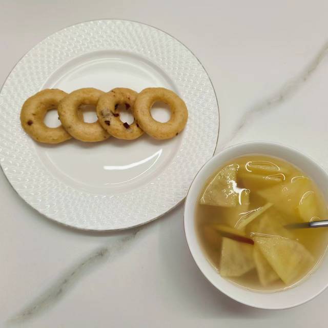 梁阿姨工作生活照6