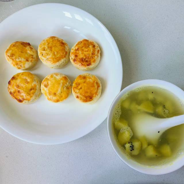 梁阿姨工作生活照7