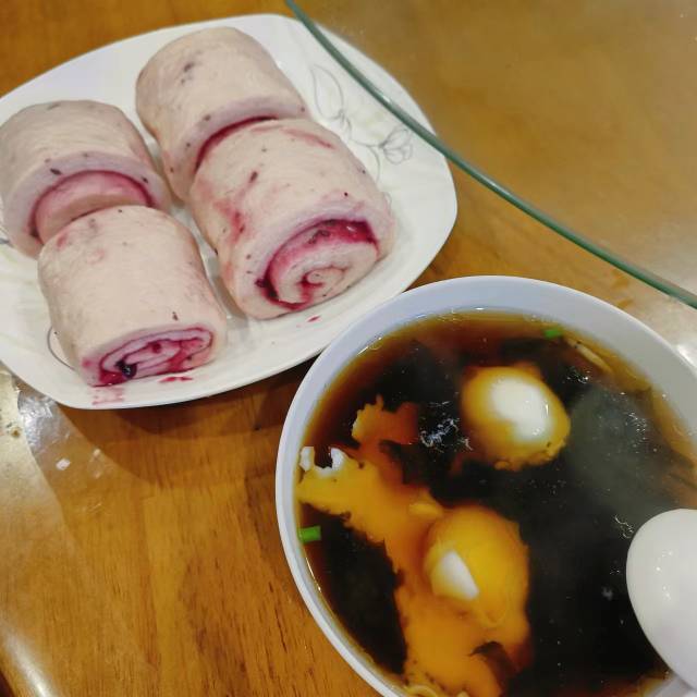 梁阿姨工作生活照5