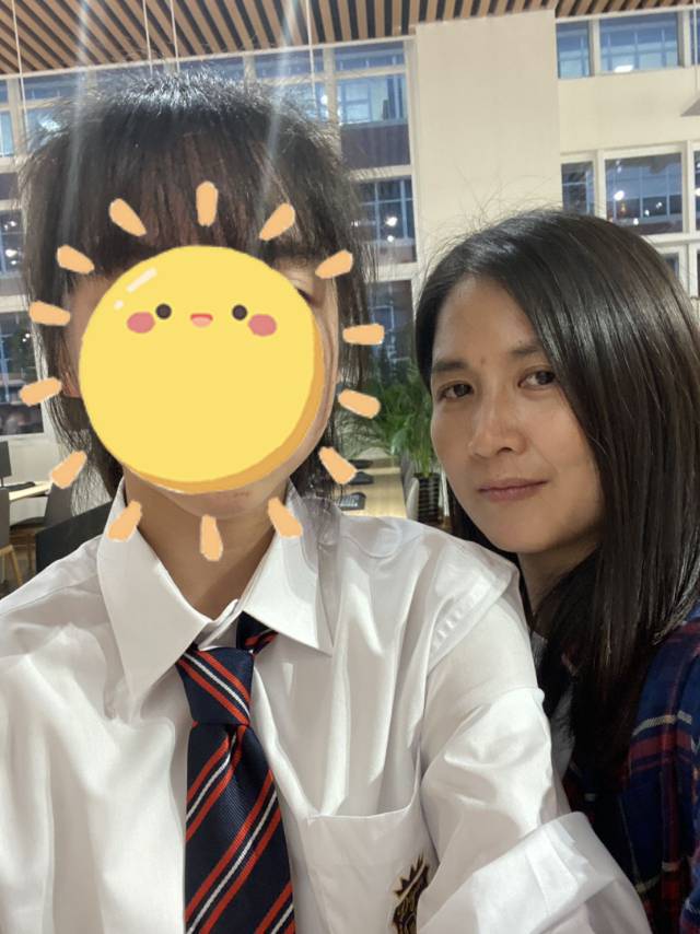 萬阿姨工作生活照1