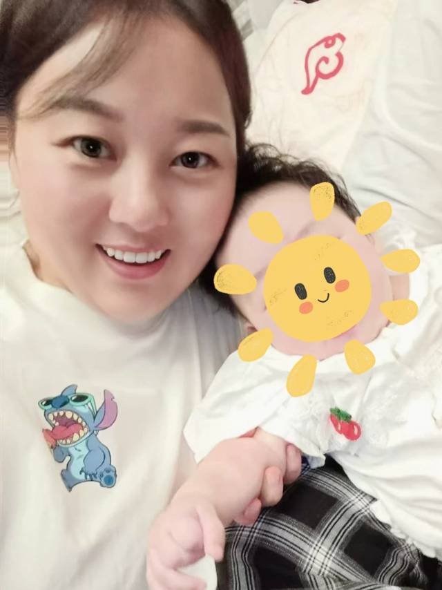 周阿姨工作生活照2