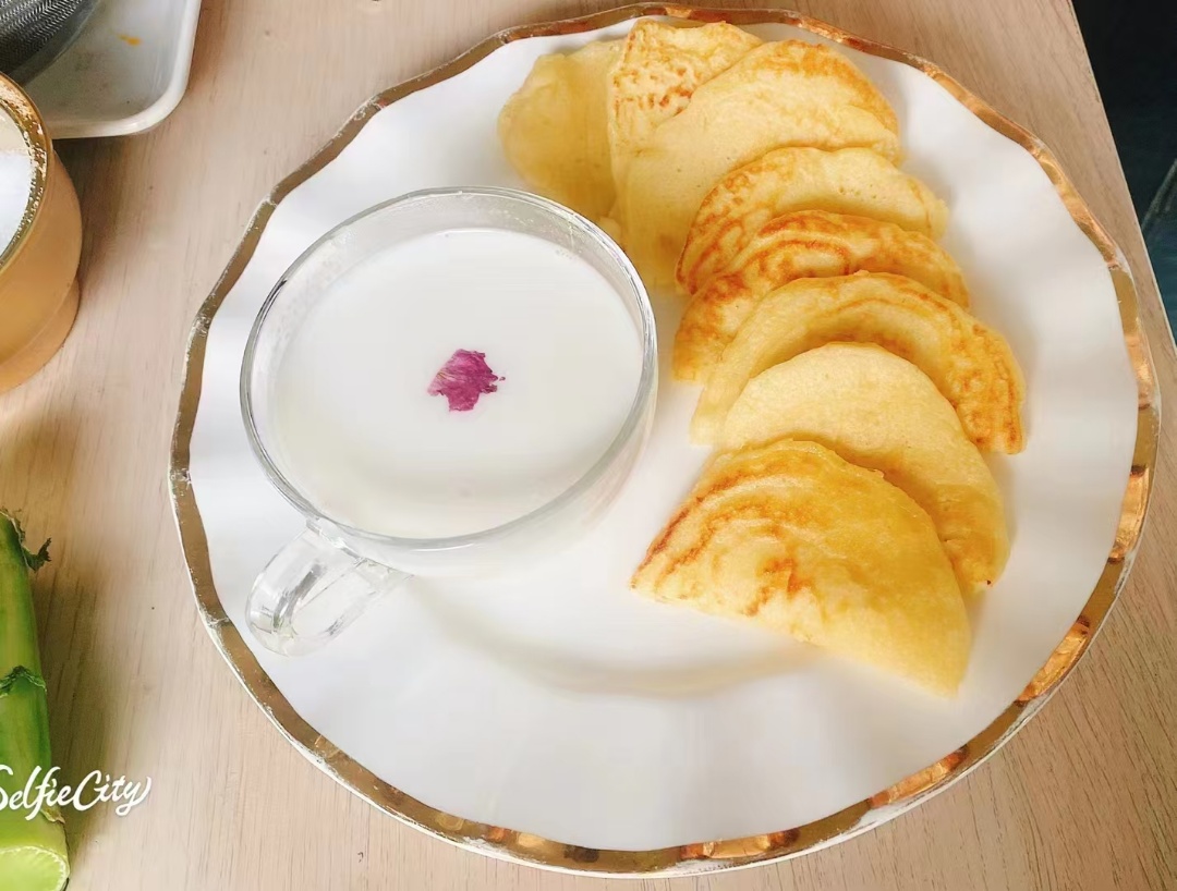 谷阿姨工作生活照1