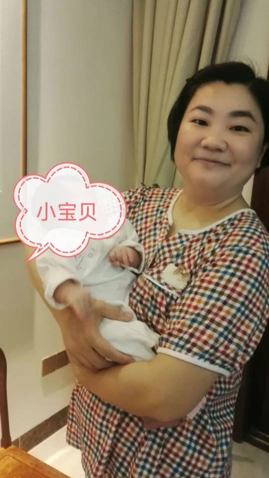 罗阿姨工作生活照1