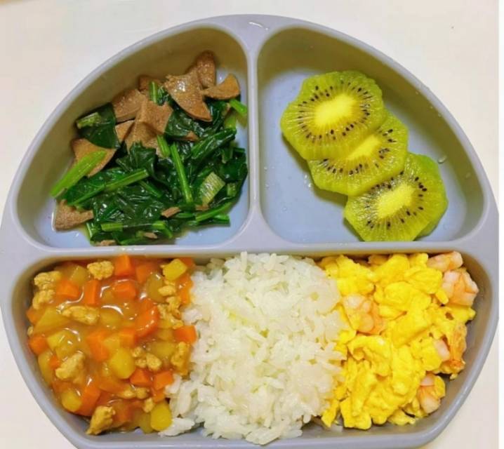 林阿姨工作生活照3