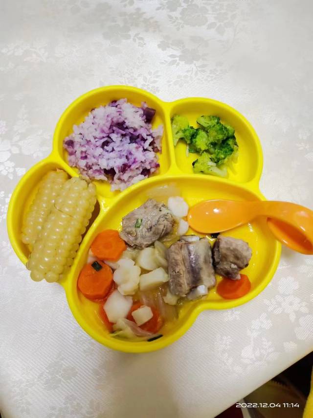 朱阿姨工作生活照9