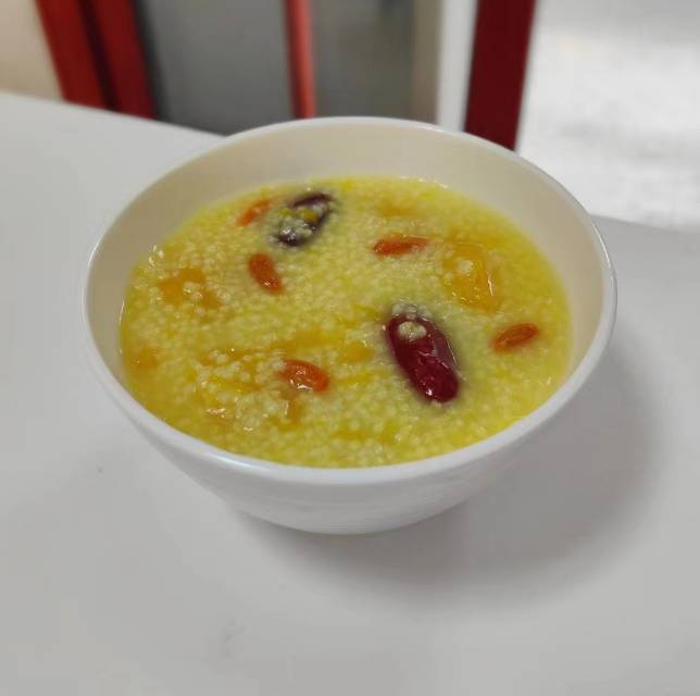李阿姨工作生活照9