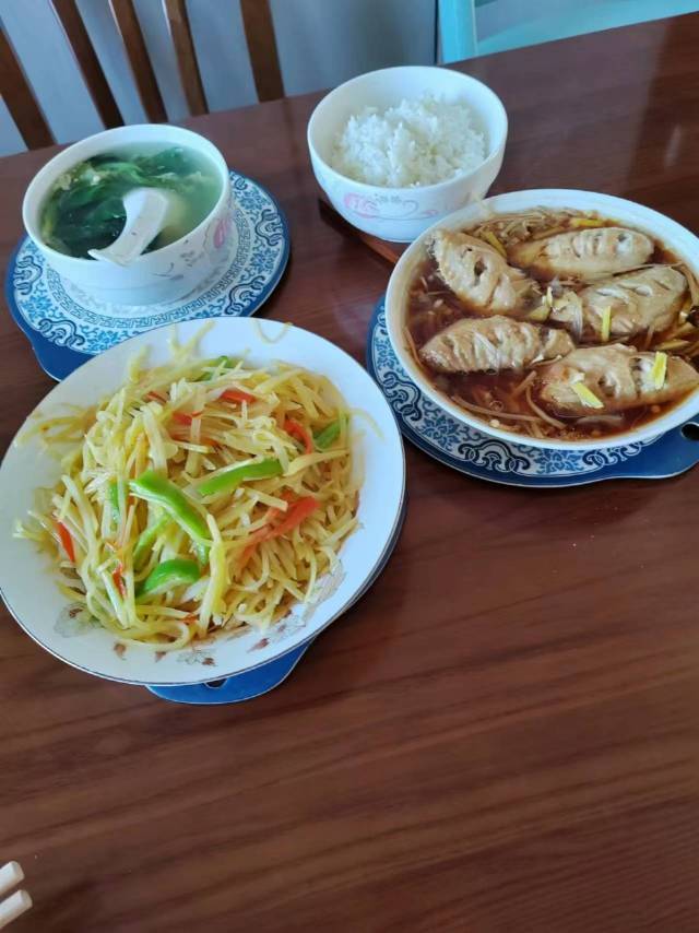 姚阿姨工作生活照9