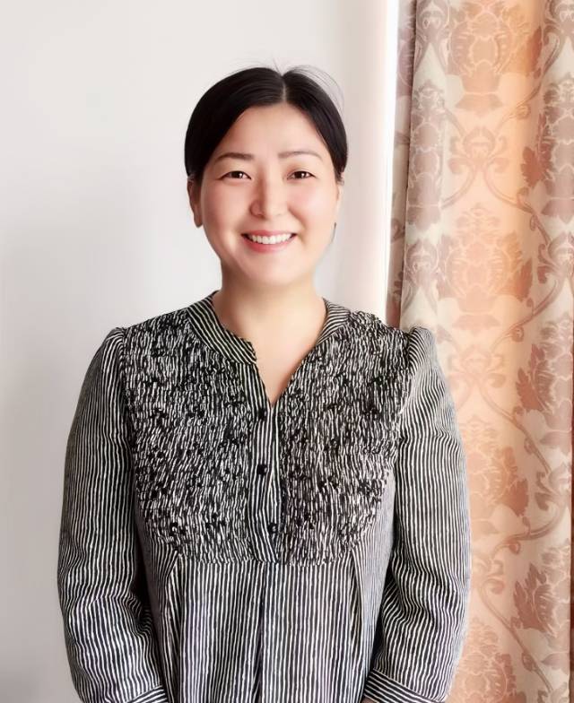 季阿姨工作生活照4