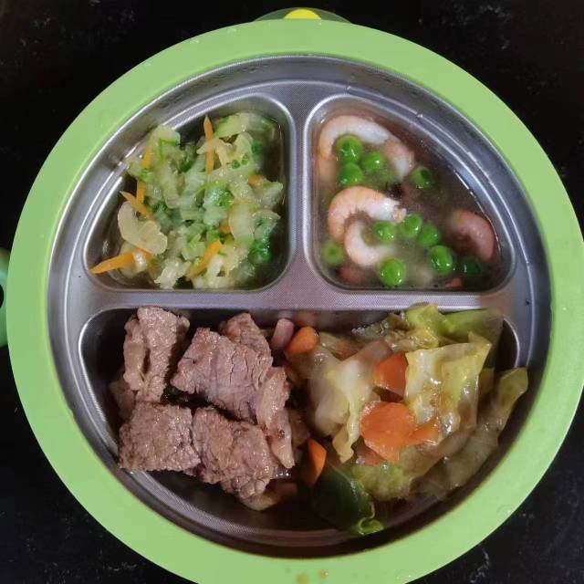蒋阿姨工作生活照7