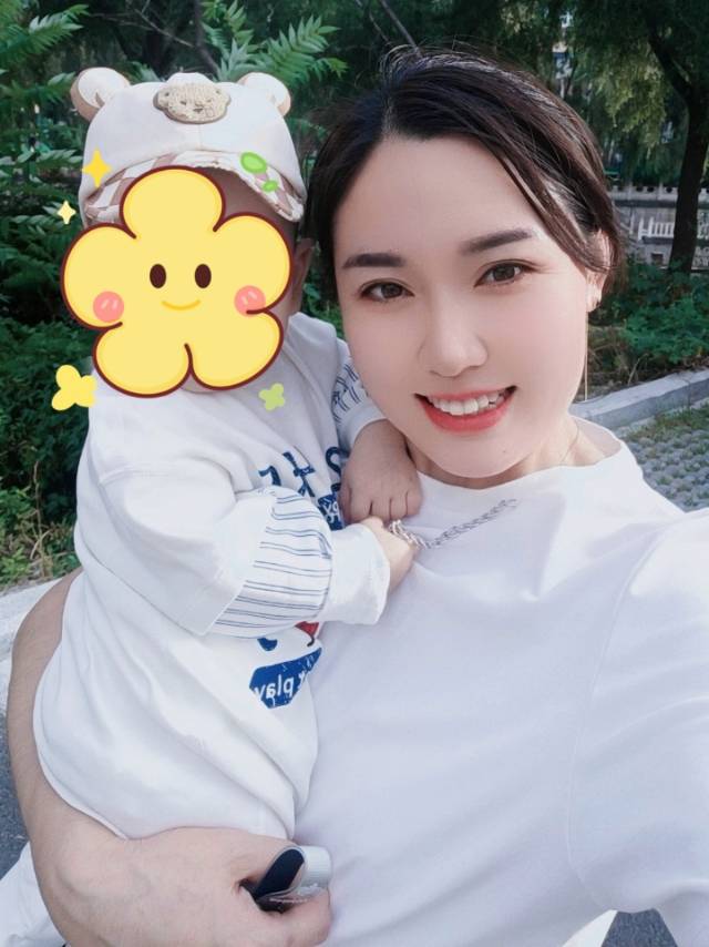 程阿姨工作生活照2