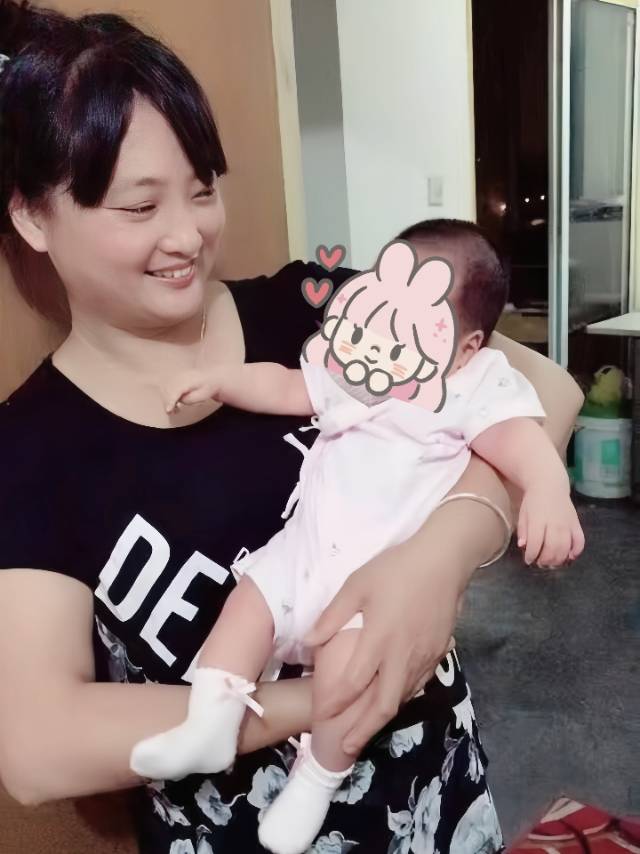 李阿姨工作生活照2