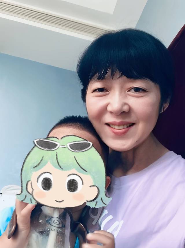 候阿姨工作生活照3