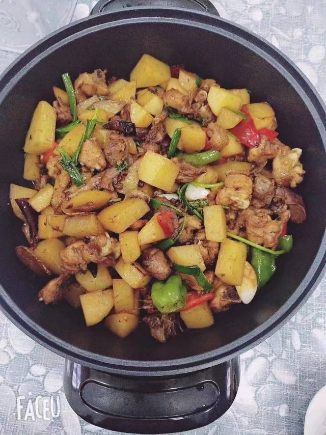 逯阿姨工作生活照6