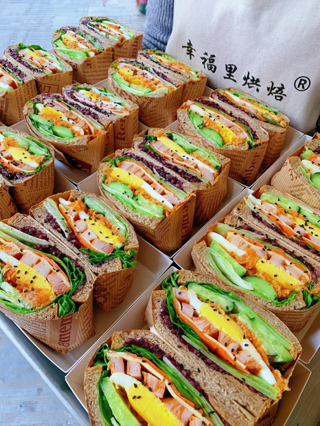 逯阿姨工作生活照9
