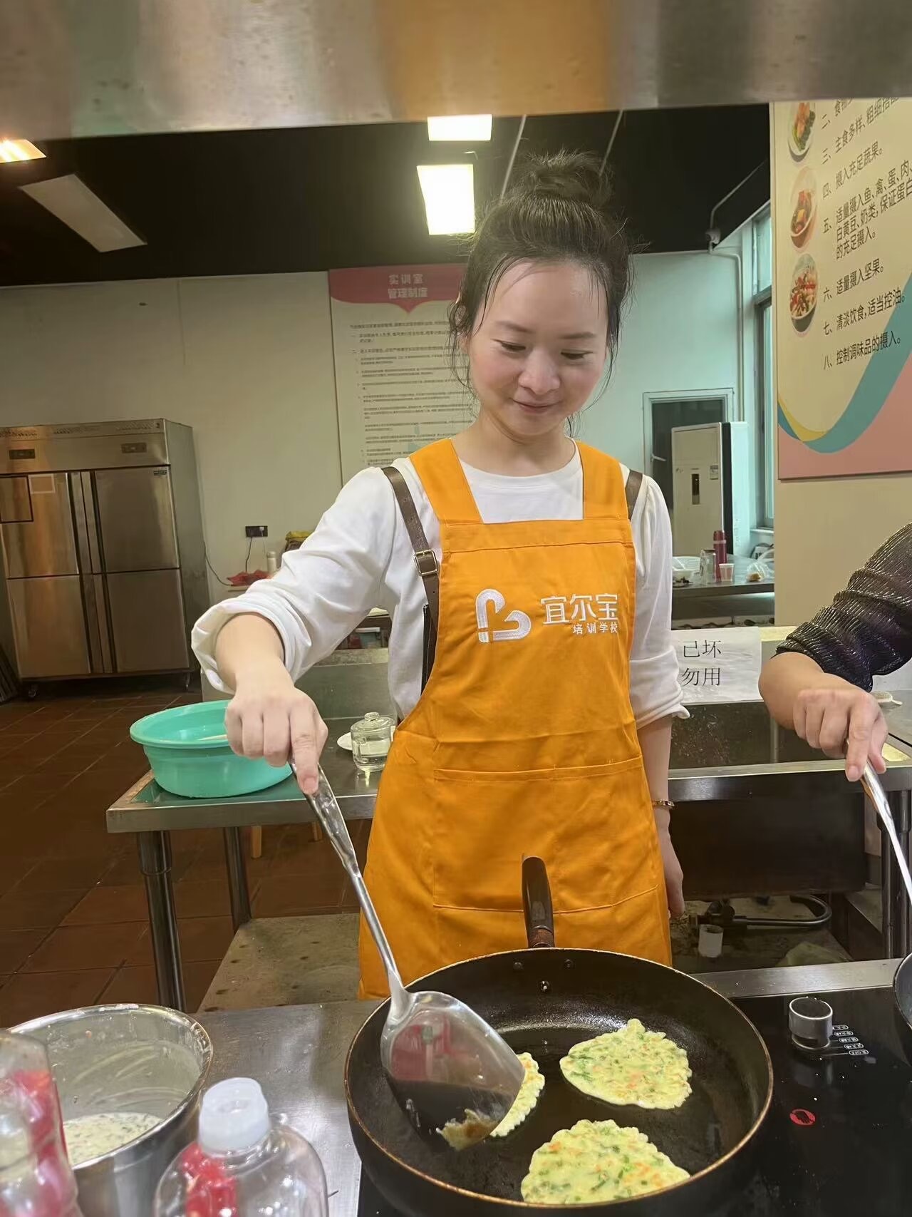李阿姨缩略图2
