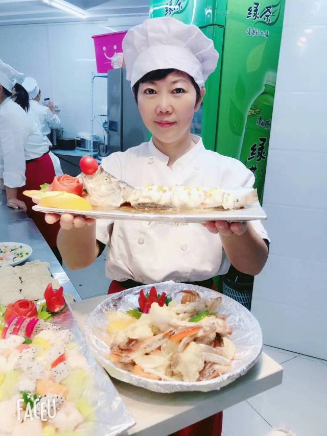 上海、上海市钟点工、司机保镖、家务师、育婴师、厨师吕阿姨公开照片