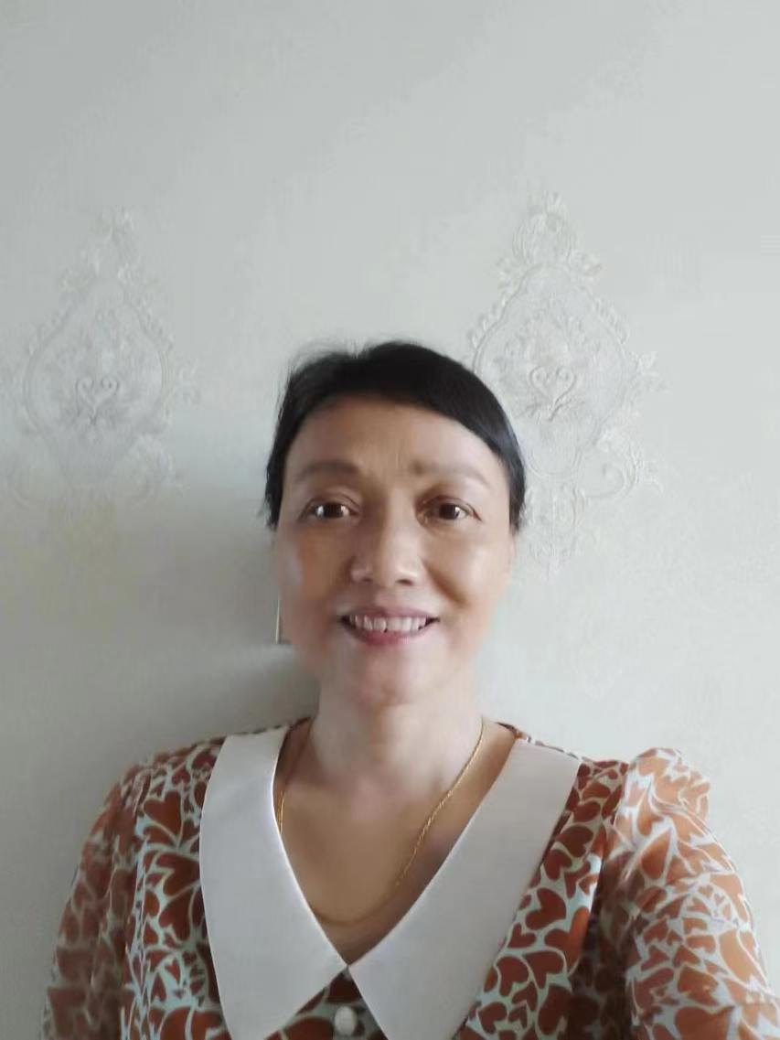 上海、上海市成长陪伴师、育婴师、月嫂程阿姨公开照片