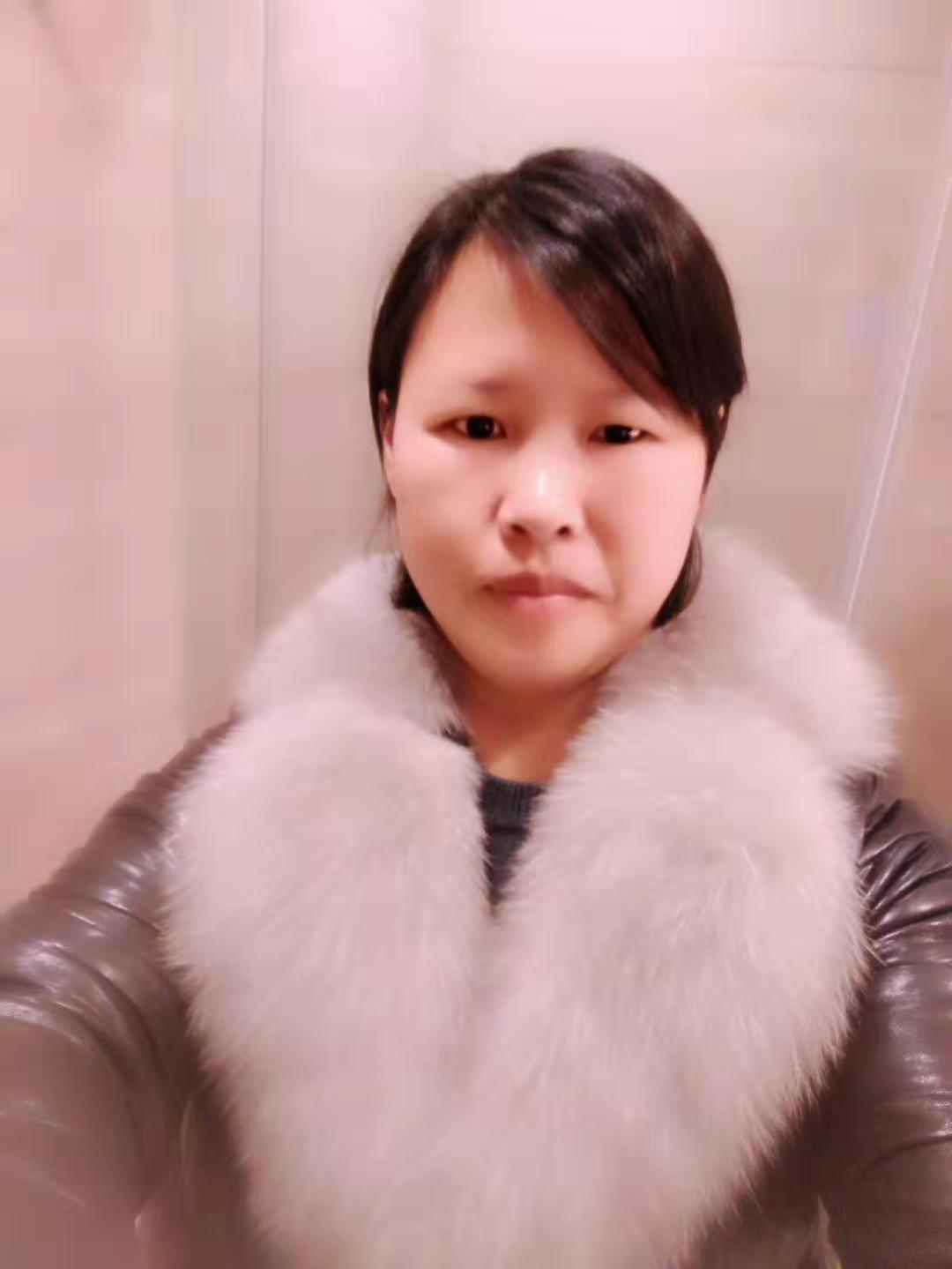 上海钟点工、家务师、育婴师、月嫂伍阿姨公开照片