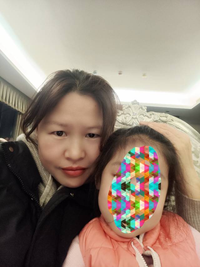 伍阿姨工作生活照3