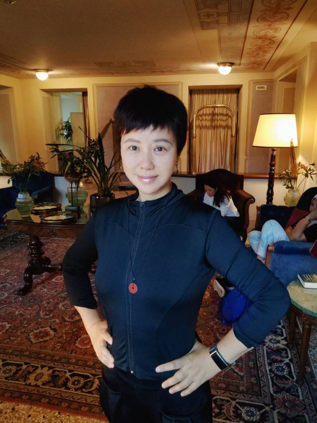 涉外、全国老年护理、成长陪伴师、管家助理、育婴师李阿姨公开照片