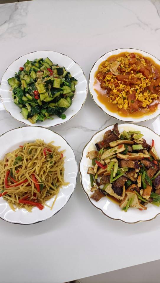 张阿姨工作生活照4