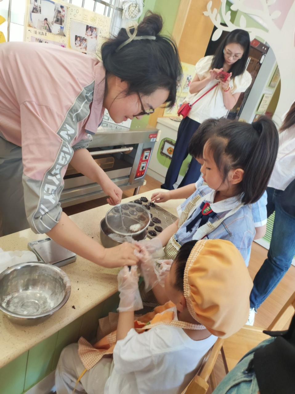 王阿姨缩略图2
