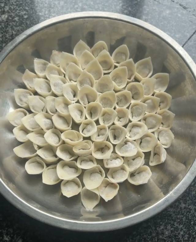 秦阿姨工作生活照8
