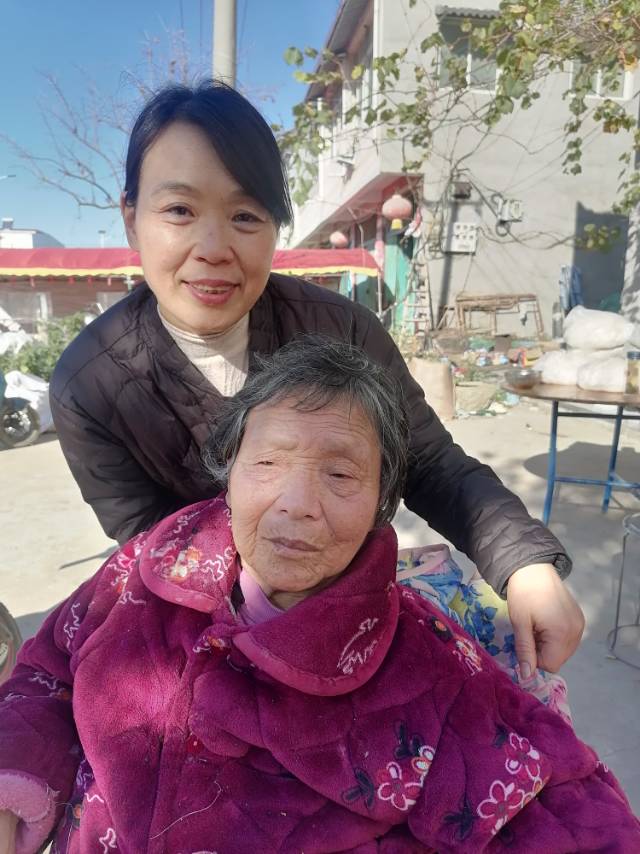 杨阿姨缩略图2