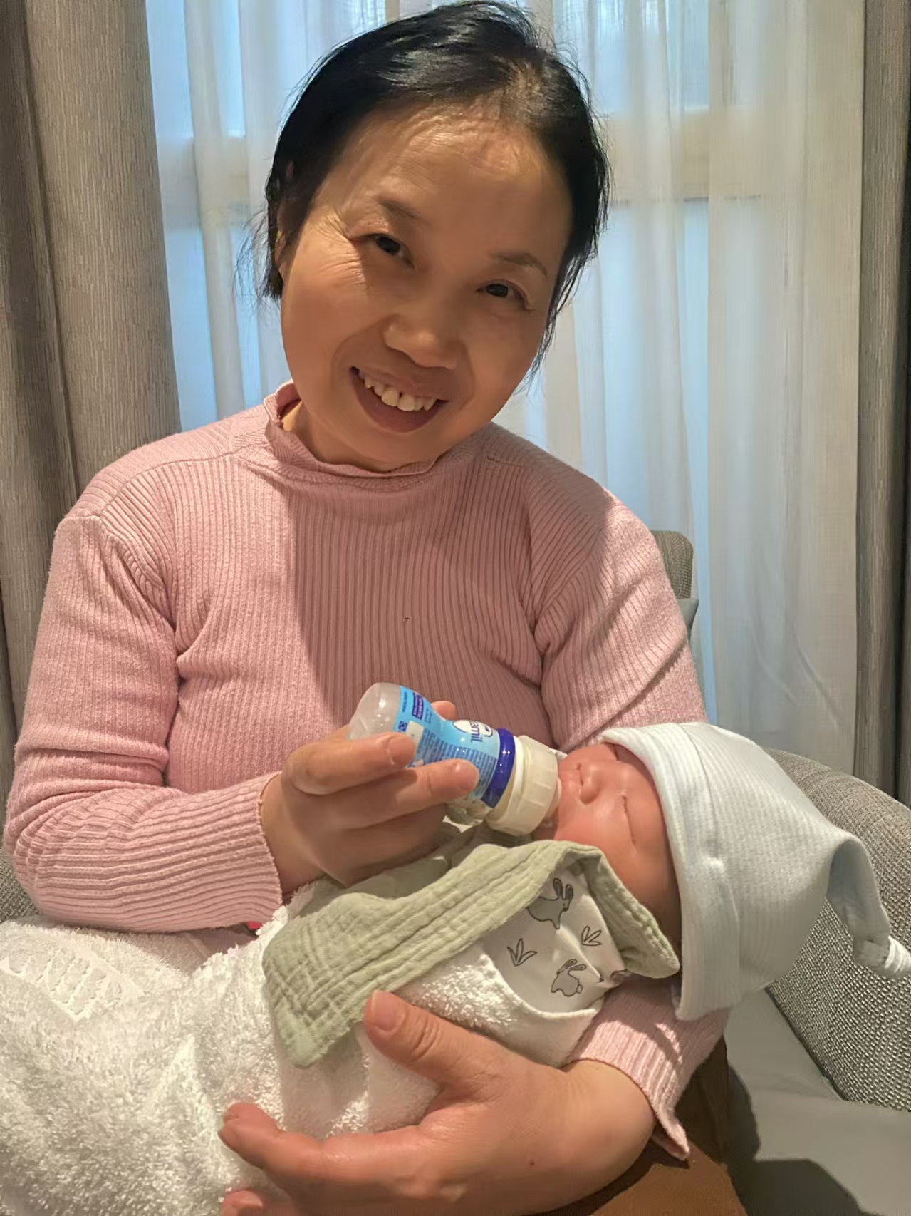 蒋阿姨缩略图2